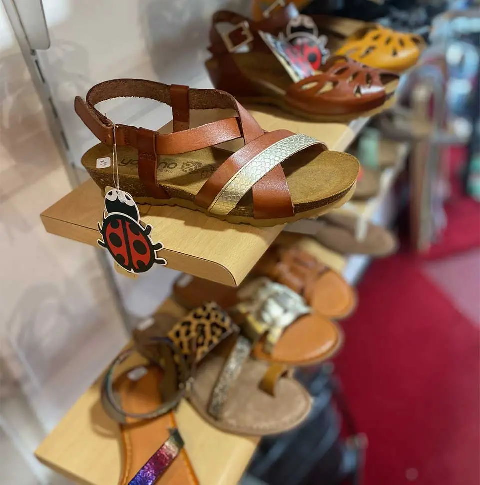 Rosso Barocco magasin de ventes de chaussures et accessoires à Quimper vous attend pour découvrir sa collection été