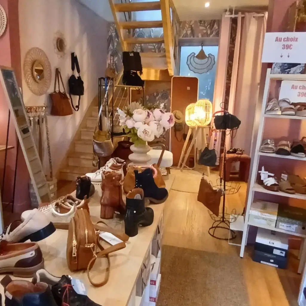 magasin-romaniello-chaussures-douarnenez-trboul-interieur
