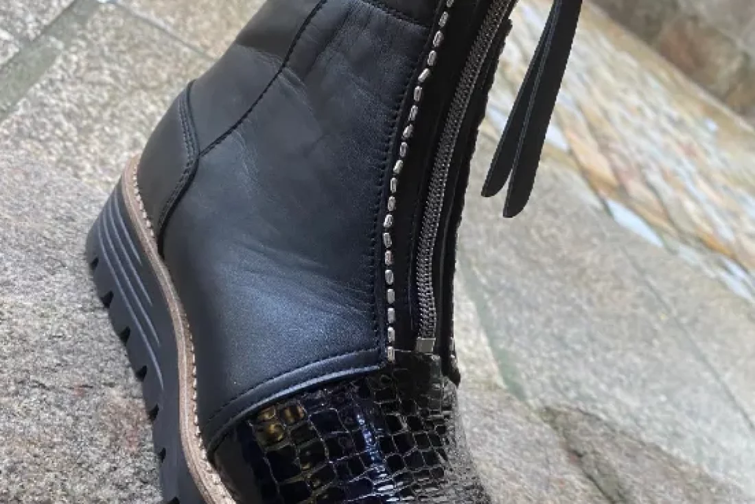 Boots zip noires talon compensé 3