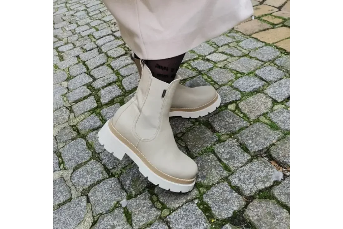 boots beige semelle crantée